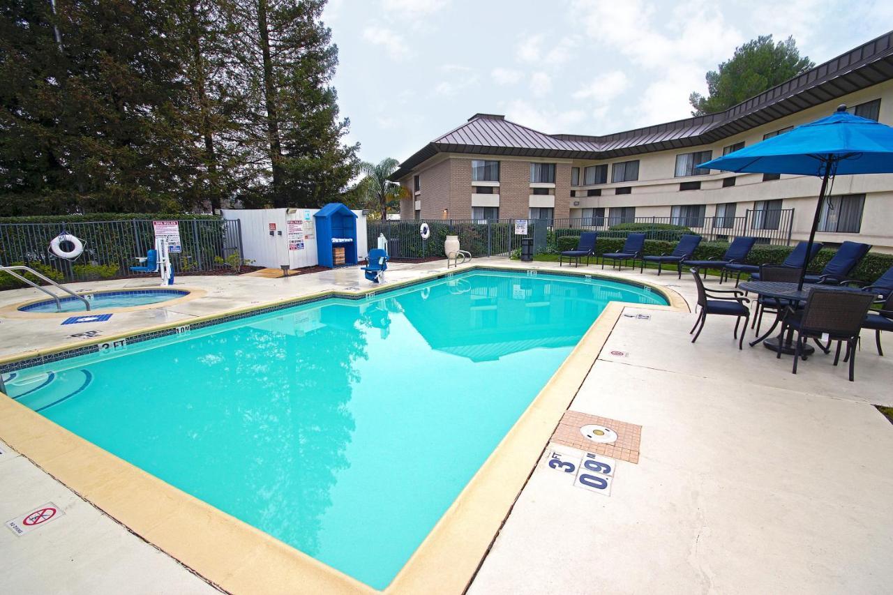Holiday Inn Express Walnut Creek By Ihg Buitenkant foto